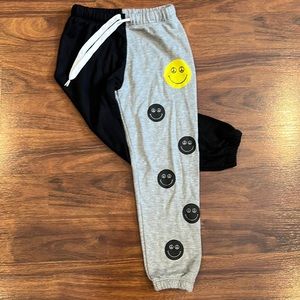Flowers by Zoe black/gray smiley face joggers